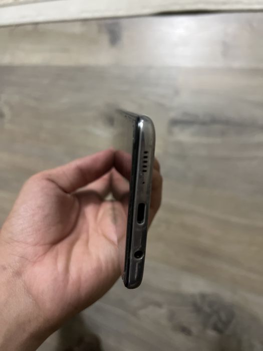 Самсунг а51,128гб