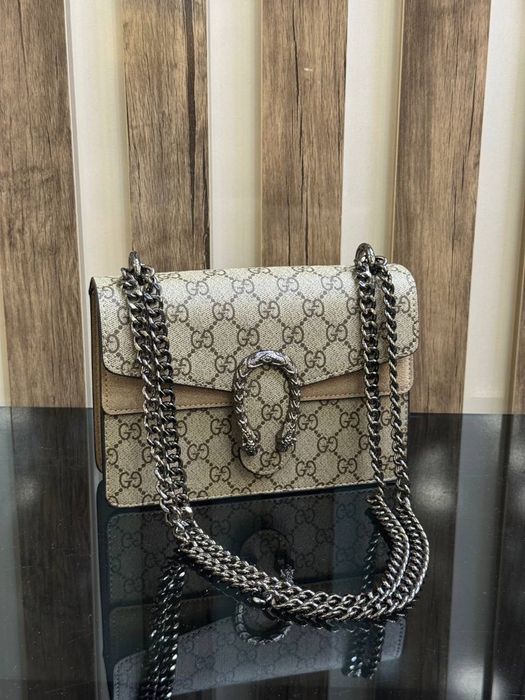 Genti Gucci dama noi