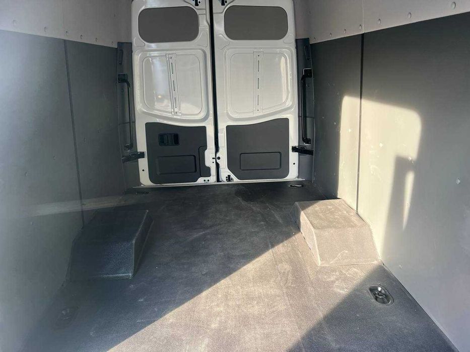 Продаётся новый JAC SUNRAY VAN (без пробег)