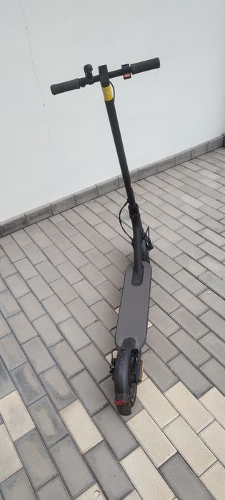 Trotineta electrica Xiaomi MI Essential