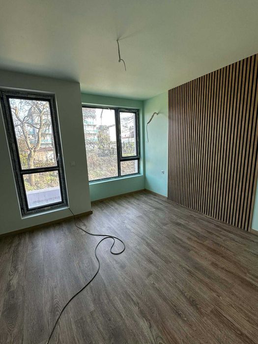 Продажба на 2-стаен с паркомясто и земя на 300 м от плажа – без такса поддръжка, Лозенец