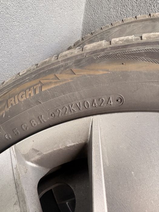 Vand cauciucuri cu jante de tabla R16