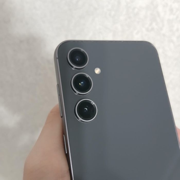 Samsung s23 fe идеал