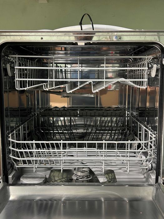 Компактна съдомиялна за вграждане Siemens iQ500 (SC76M541EU), гаранция
