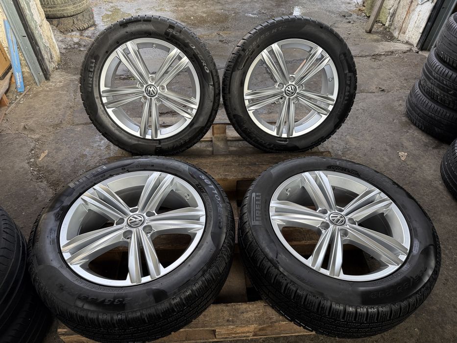 # Jante originale NOI Sebring VW Tiguan cu anvelope de iarna 235/55 18