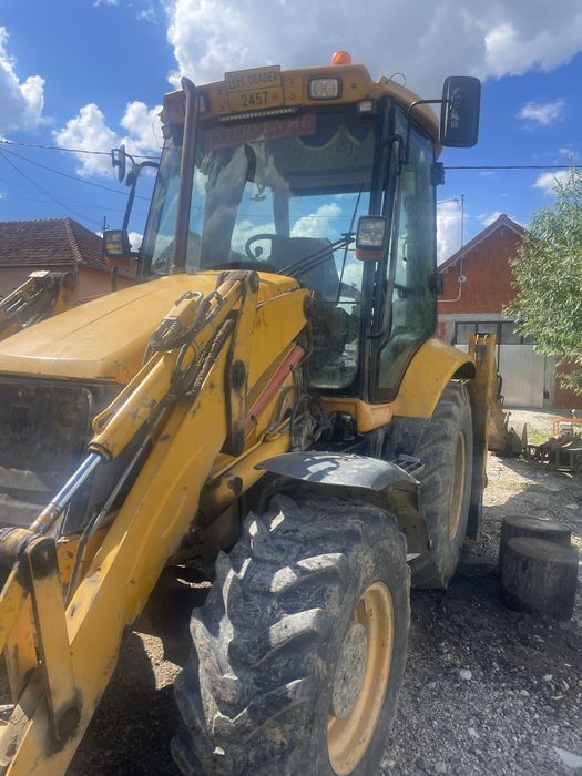 Buldoexcavator de inchiriat