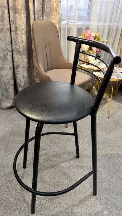 Продам барный стул