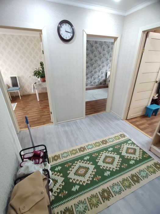 Продается 3-комн (9-13, 1 эт) с ремонтом