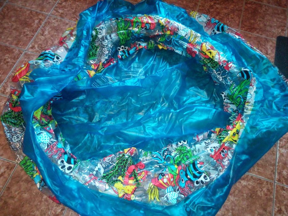 de  vanzare  piscina  pentru  copii !!!