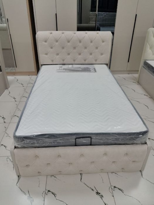 Кроват полуторка