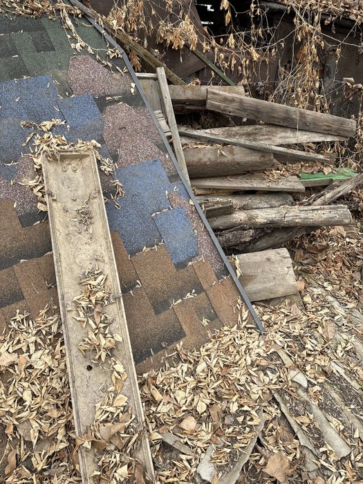 Ағаш отындыққа тегін берем