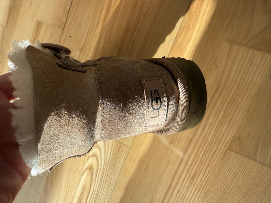 Vand ghete UGG originale