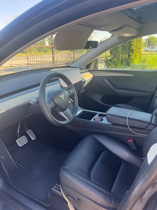 Tesla model Y 2023.05 2RWD