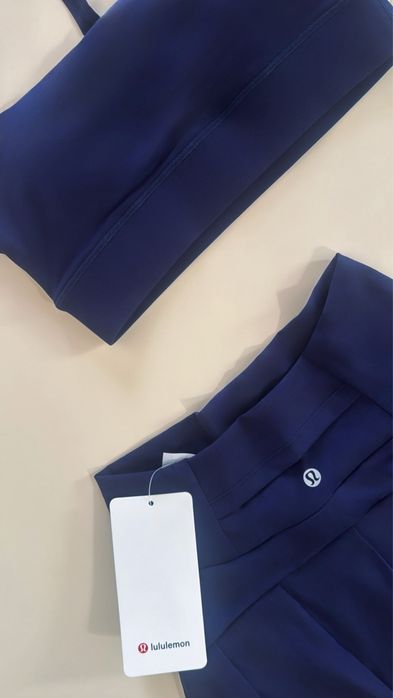 Set Lululemon bleumarin – top sport + fustă plisată, mărimea 4