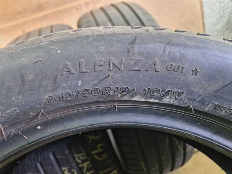 4 Bridgestone R19 245/50
летни гуми
DOT2220