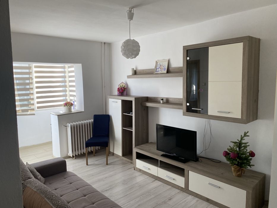 Inchiriez garsoniera Calea Buziasului