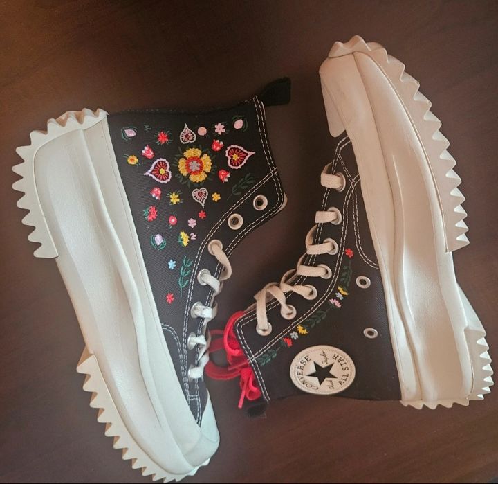 Teniși high top cu flori brodate, Converse, 37, ediție limitată