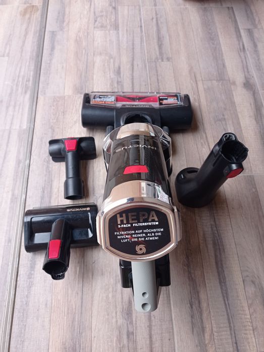 Aspirator Invictus profesional pe baterie