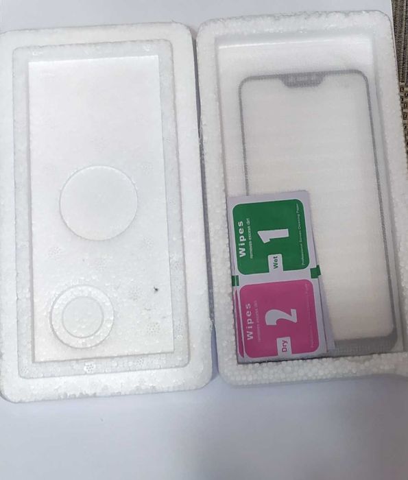 Стъклен протектор и силиконов кейс за Xiaomi Redmi 6 Pro 3 броя