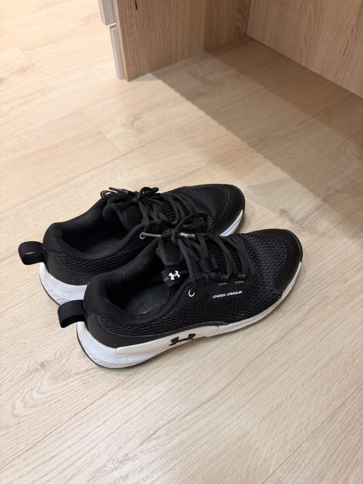Кросовки Under Armour, размер 40,5