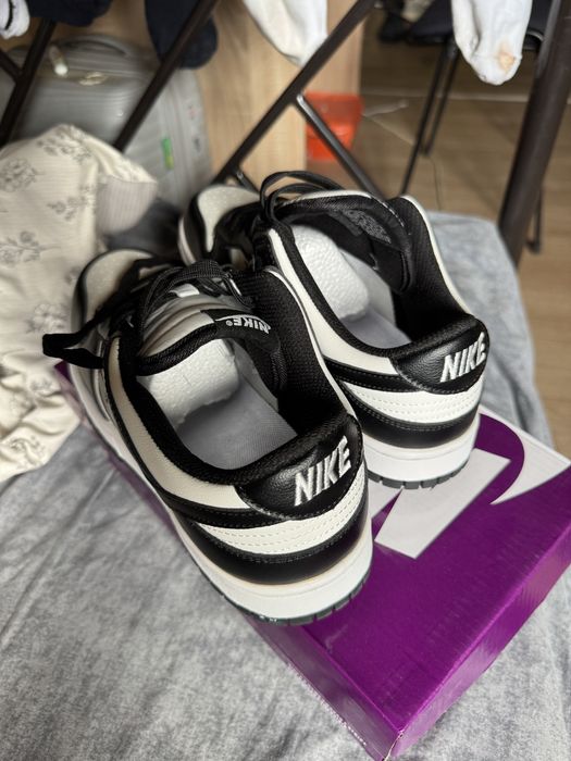 Nike Dunk Low Panda