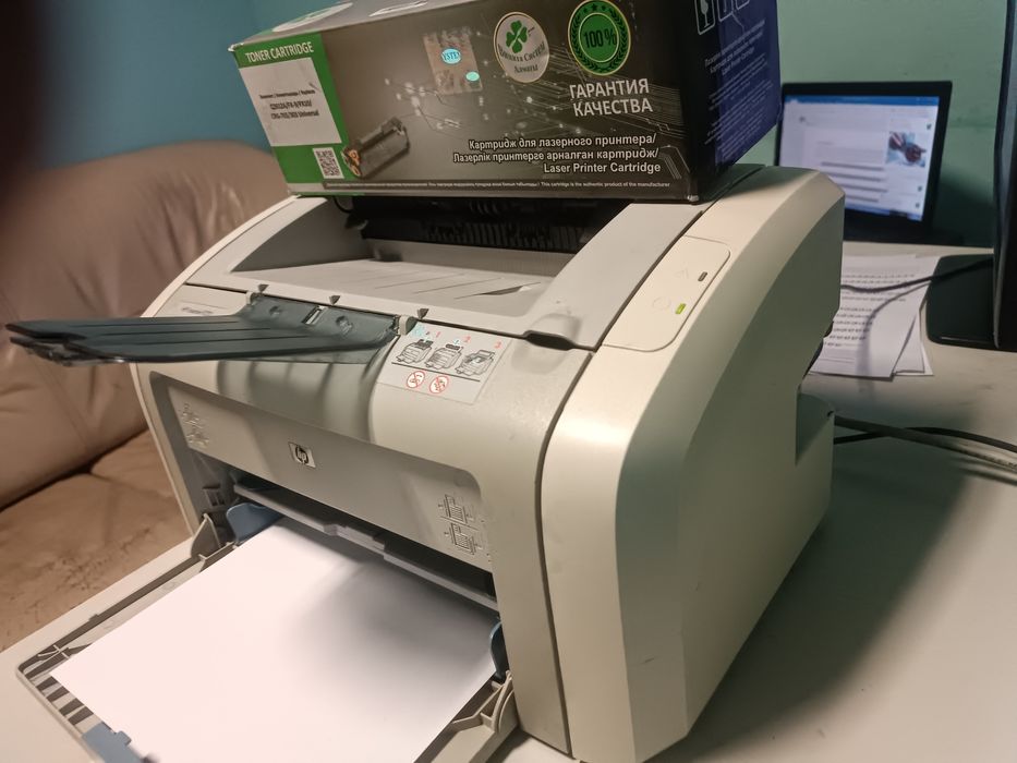 Продам принтер НР 1020