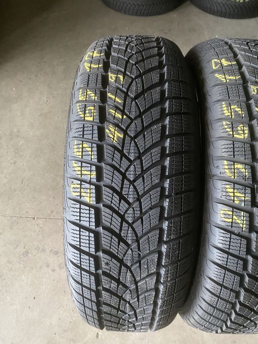 Anvelope iarna 215/65/17 Goodyear Ultra Grip Performance 215 65 17 R17