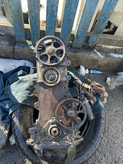 Продам двигатель 1.8 бензин (подходит на Пассат Passat / Golf)