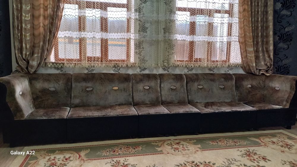 Продам уголок цена 30 000 тг