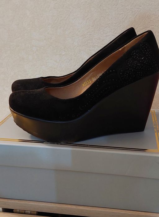 Лоферы кожаные  молочные  Туфли  на платформе