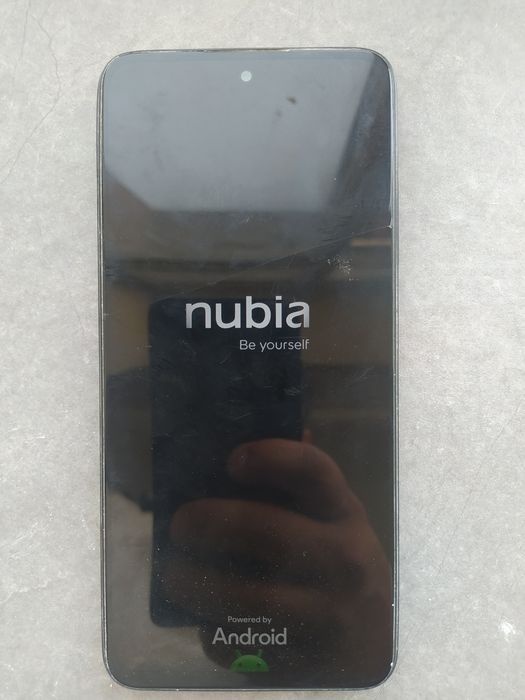 Nubia V60 (8+10GB) 256 igravoy