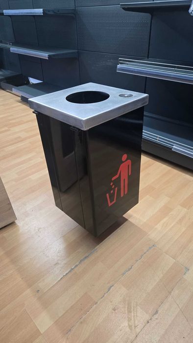 Кош за отпадъци с пепелник