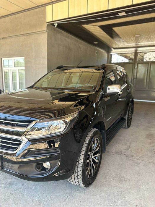 Chevrolet Trailblazer в отличном состоянии\не битая\не крашенная, TOZA