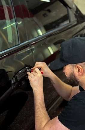 Вскрытие сейфов,гаражей,авто/Замена и ремонт/ Вскрытие квартир 24/7