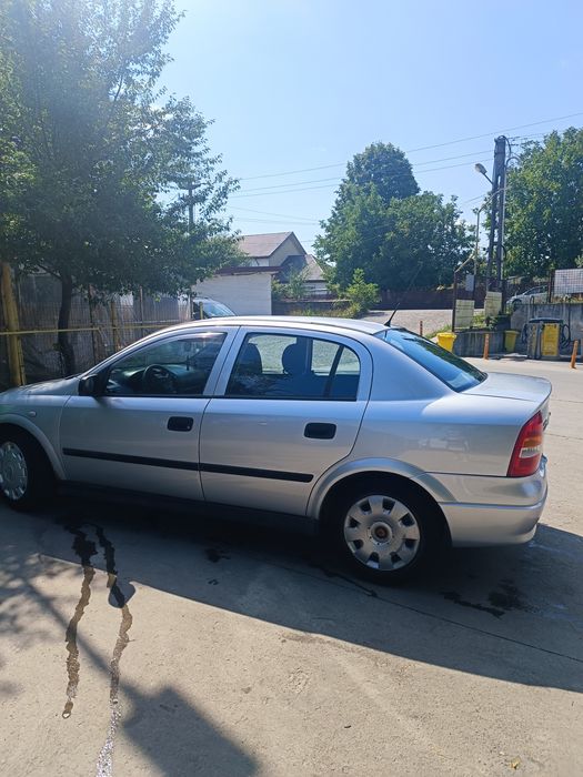 Vând Opel Astra G