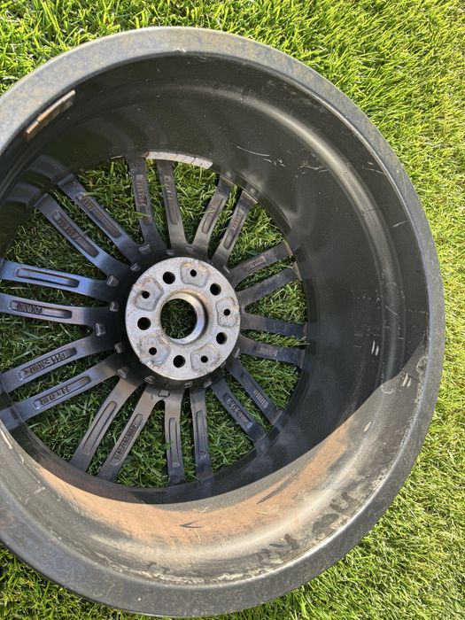 Janta bmw style 664M sport 19 pentru bmw g30 de fata