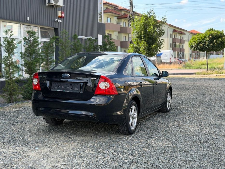 FORD Focus 2010 — imagine 3
