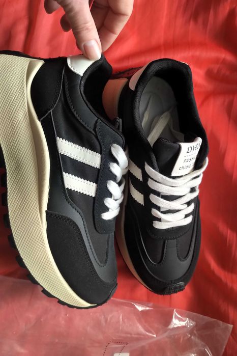 НАМАЛЕНИ - Модни черни и бежови маратонки