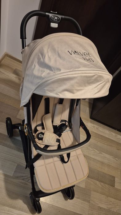 Vând căruț nou nefolosit! Velvetkids