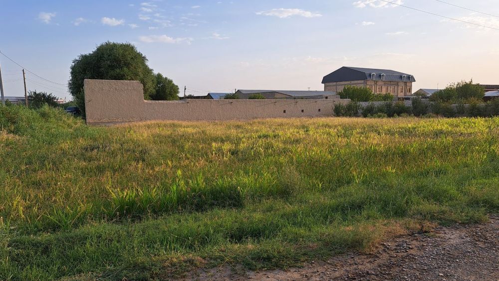 Yer sotiladi barcha hujjatlari joyida