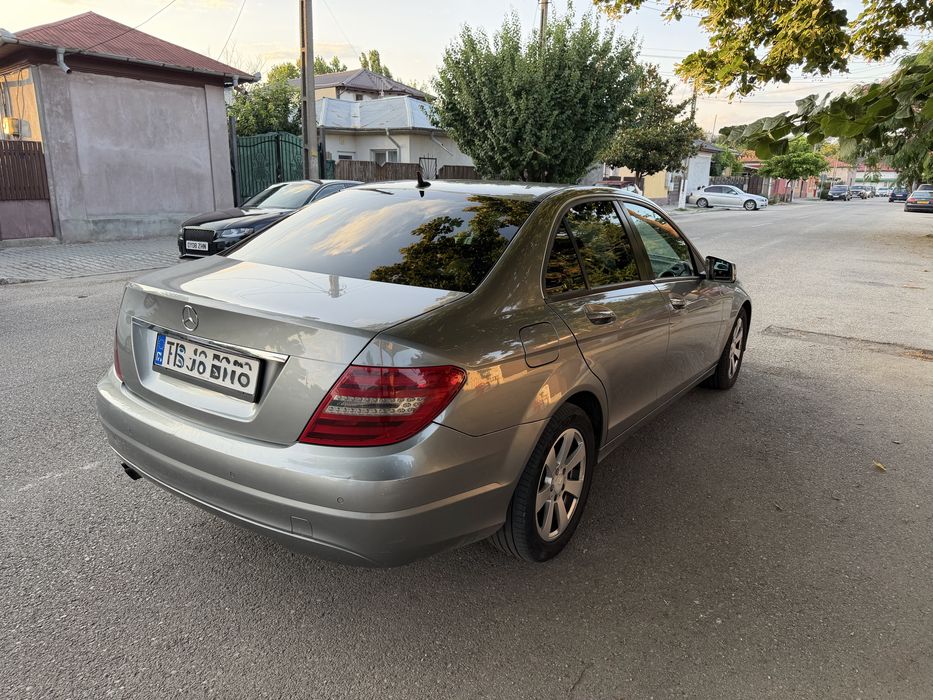 MERCEDES-BENZ C-Class 2011 — imagine 5