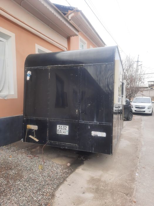 Foodtruck qora nerjaveyka