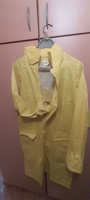 Дъждобран за лов и риболов