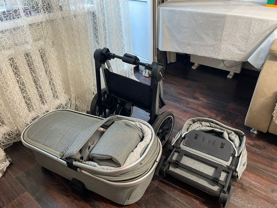 Продам Коляска универсальная 2 в 1 CARRELLO Optima