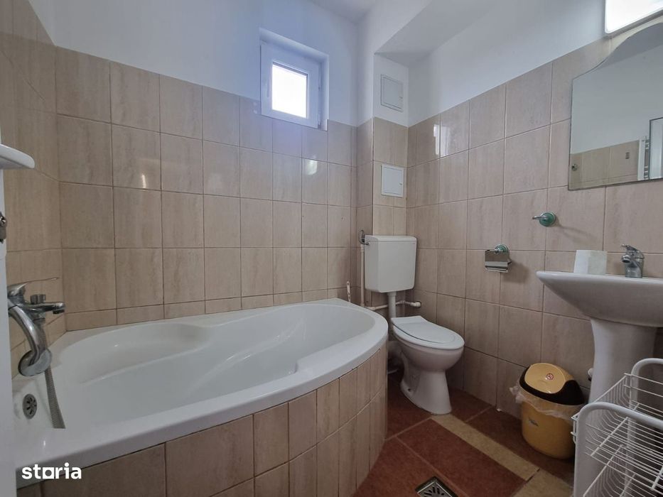 Pensiune de vânzare în Mamaia Sat, pe partea cu Hanul cu Pește