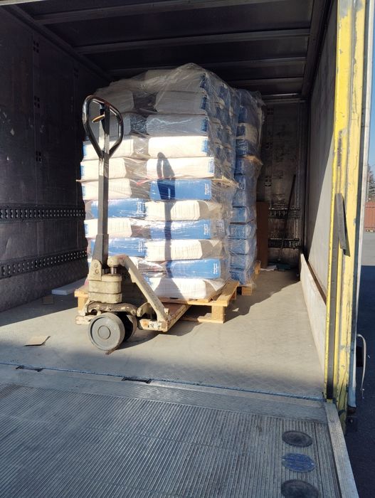 Mercedes sprinter cu lift hidraulic