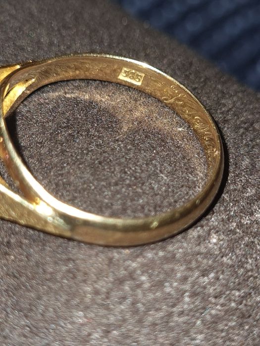 Златен пръстен с перла 14 К