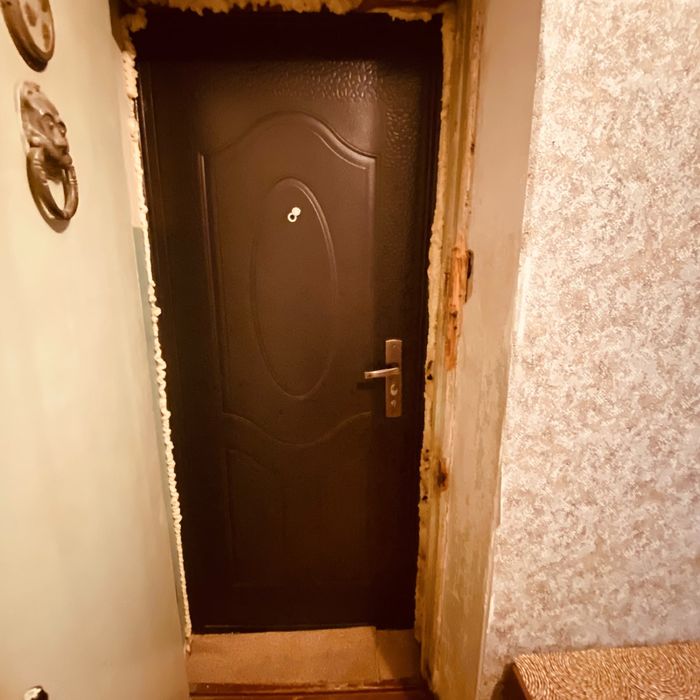 Продам 2х, 4/9, 45 кв.м. ул.Красина, 1