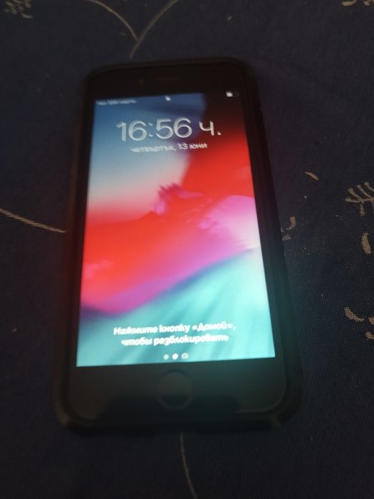 Продавам Айфон 6