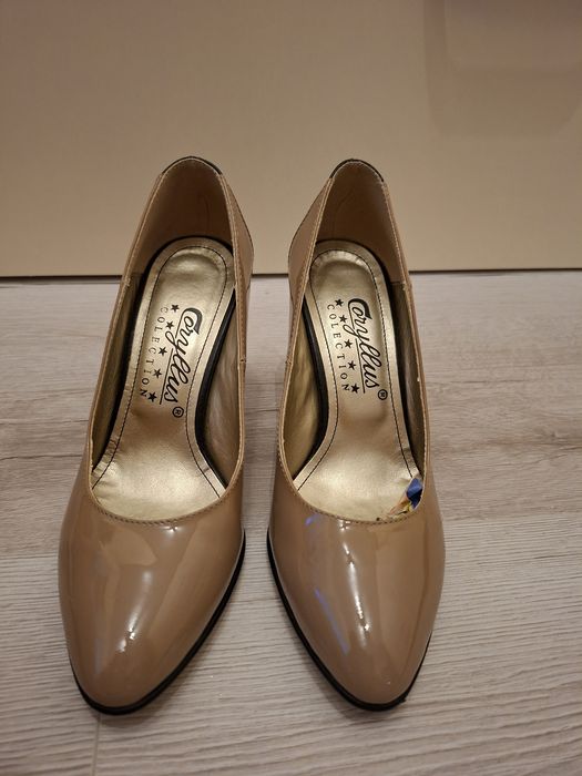 Vand pantofi marime 34